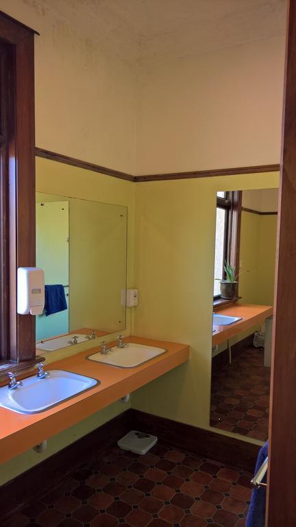 Manor House Backpackers Hostel Dunedin Ngoại thất bức ảnh